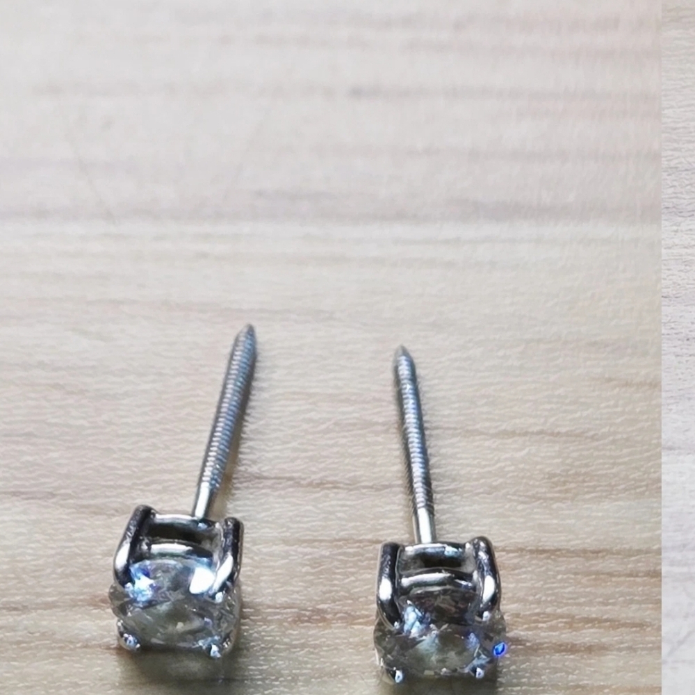 Diamond Stud Earrings Round Natural 14KT Gold 4 Prongs Minimalist - Picture 11 of 16
